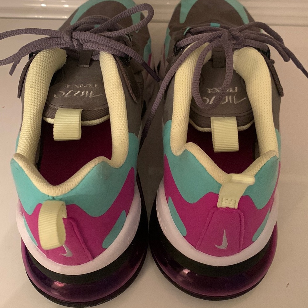 Nike AirMax 270